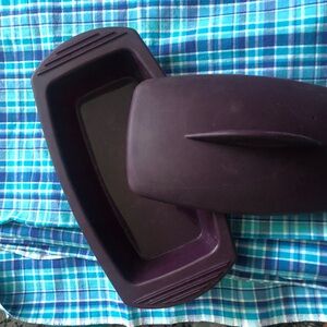 Pampered chef silicone microwave steamer.